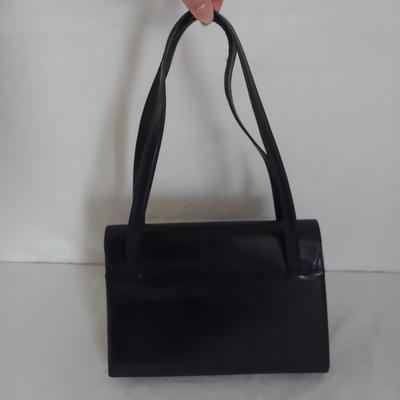 Ferragamo Leather Heels and Purse (B1-BBL)