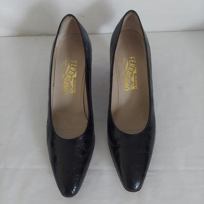 Ferragamo Leather Heels and Purse (B1-BBL)