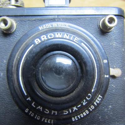 Antique Kodak Brownie Camera (Untested)