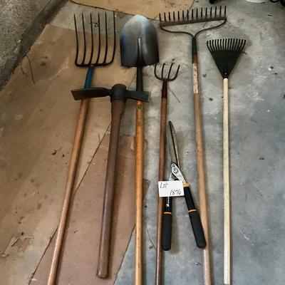 G1876 Lot of 7 Garden Tools