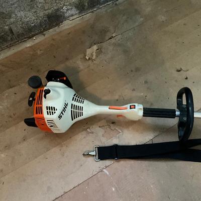 G1879 STIHL FS55RC Gas Powered Blade Trimmer | EstateSales.org