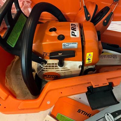 G1895 STIHL Gas Powered Chainsaw