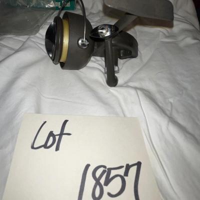 S1857 Vintage Orvis Model 100SS Spinning Reel