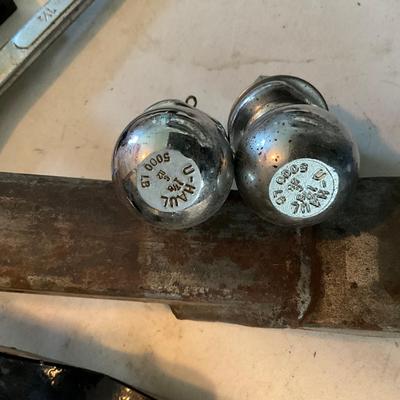 G1904 Lot of Trailer Ball Hitch