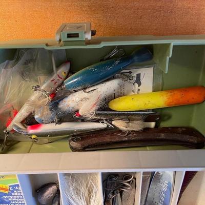 S1861 Plano Tackle Box Model 5410