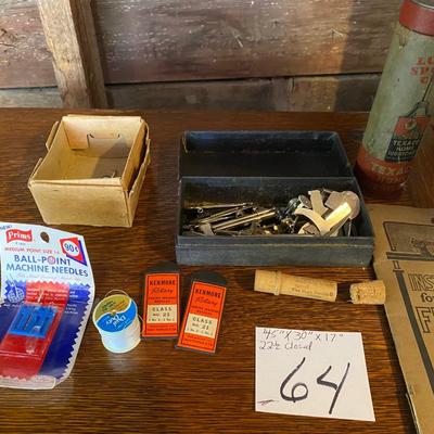 Vintage Franklin Sewing Machine in Cabinet