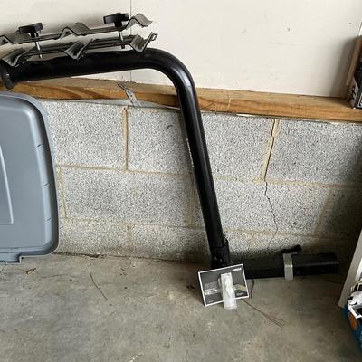 G1942 THULE Hidden Hitch 3 Bike Carrier