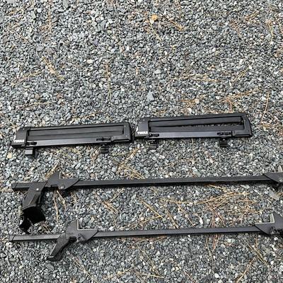 G1951 THULE Roof Rack for Ski's, Snowboard, Fishing Rods