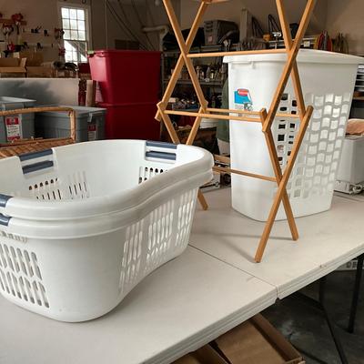 G1955 Lot of Laundry Baskets and Clothing Drying Rack