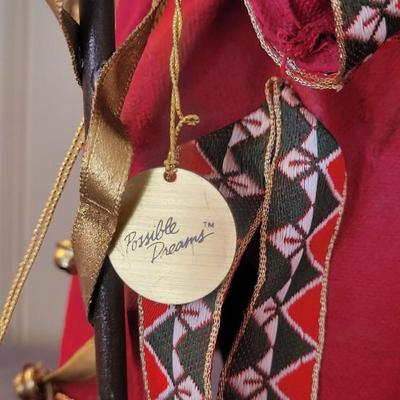 Clothtique Santa by Possible Dreams