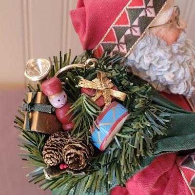 Clothtique Santa by Possible Dreams