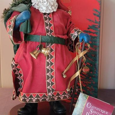 Clothtique Santa by Possible Dreams