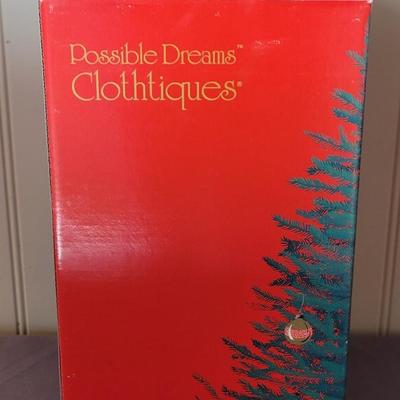 Clothtique Santa by Possible Dreams