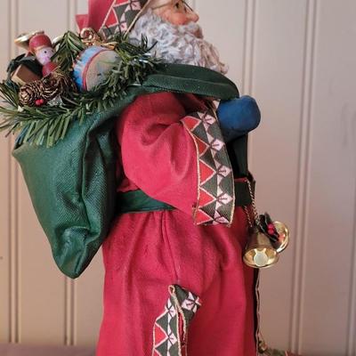 Clothtique Santa by Possible Dreams