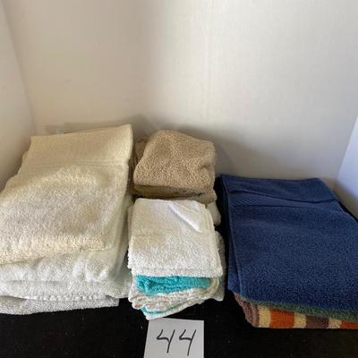 Assorted Towels and Wash Clothes
