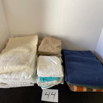 Assorted Towels and Wash Clothes