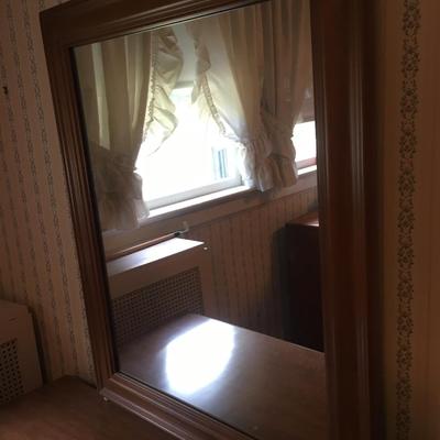 Vintage dresser with Mirrow