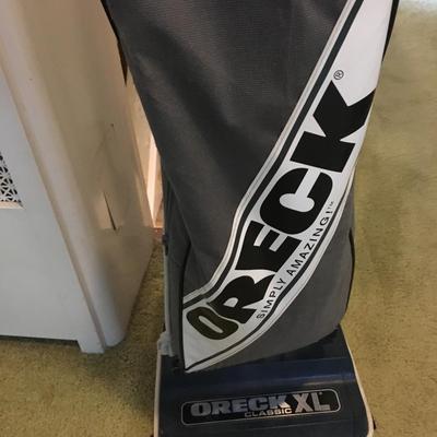 Oreck XL stand up vacuum