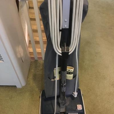 Oreck XL stand up vacuum