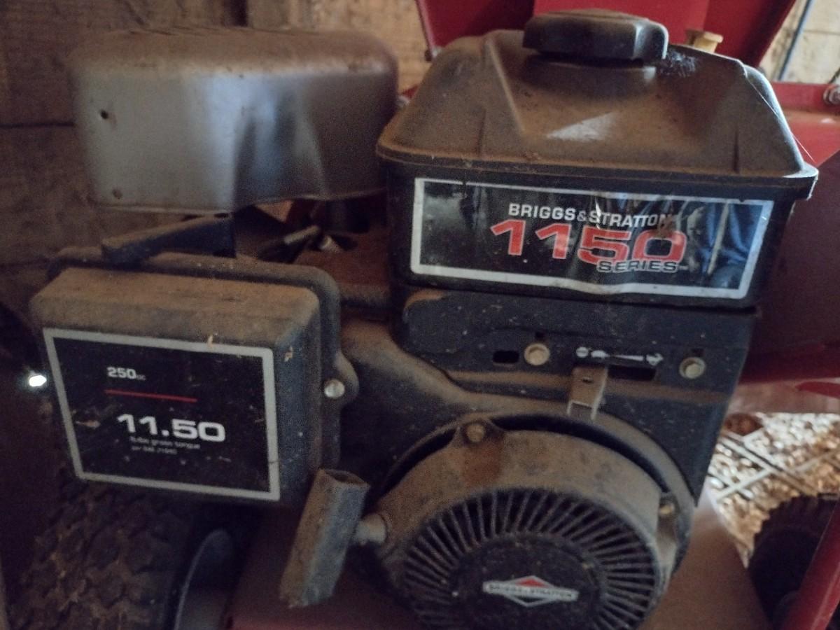 Troy Bilt 4325 Chipper Shredder With Briggs Stratton 1150 Series Troy Bilt 4325 Chipper Shredder With Briggs Stratton 1150 Series