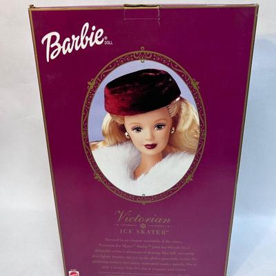 2000 Mattel Victorian Ice Skater Music Box Barbie Doll Special Edition New in Box #27431