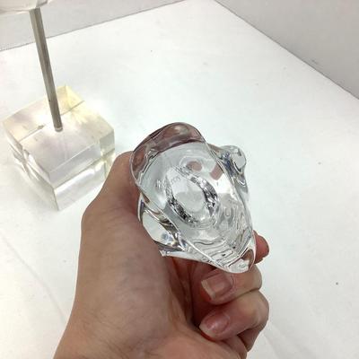 933 Lucite 3D Art Villeroy & Boch Crystal Penguin