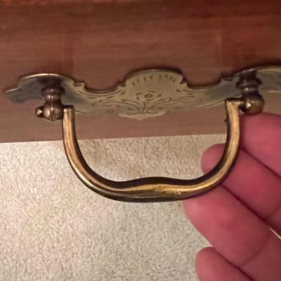 Slant Front Wooden Writing Desk W/Original Key (US-RG)