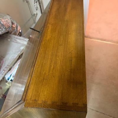 Slant Front Wooden Writing Desk W/Original Key (US-RG)