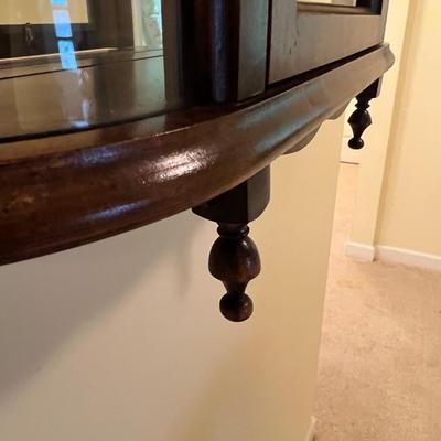 Traditional Wooden Wall Curio (US-RG)