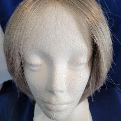 Raquel Welch Wig