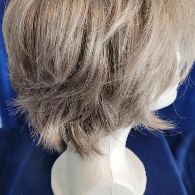 Raquel Welch Wig