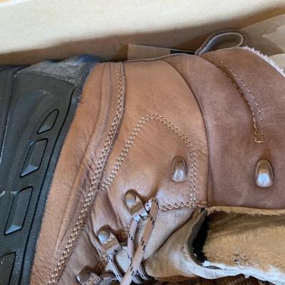 Salomon Size 10.5 Thinsulate Ultra Boots