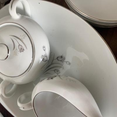 Creative Royal Elegance China Lot 56 Pieces