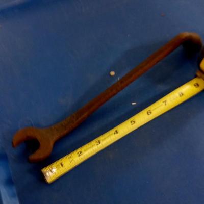 LOT 154 OLD FORD WRENCH