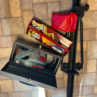US1832 Thule Metal Ski / Bike Car Rack with Ski Wax Tool Box