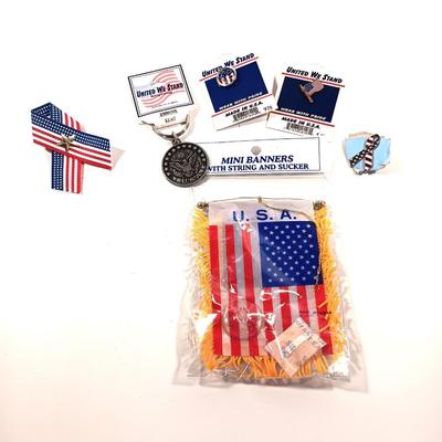 United We Stand U.S.A, button back Pins and keychain.