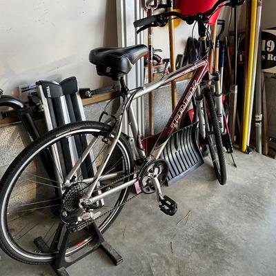 G1835 Men's TREK Bicycle Alpha SL 7500 with Box of Bicycle Accessories