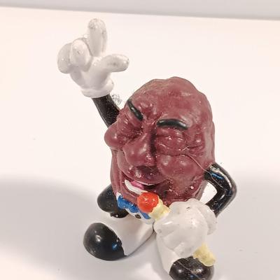 California Rasins 1987 CALRAB miniature figures and Applause plush