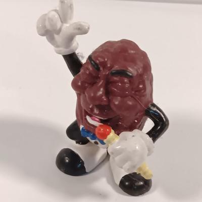 California Rasins 1987 CALRAB miniature figures and Applause plush