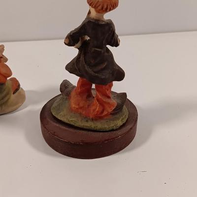 Three small Clown Figures Clown band