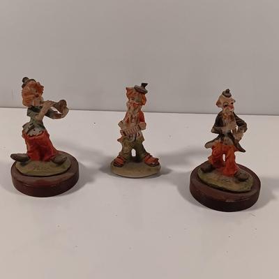 Three small Clown Figures Clown band