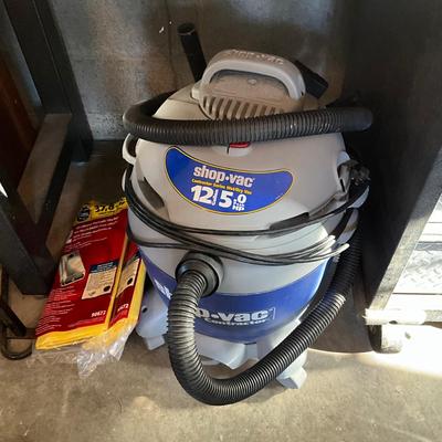 G1840 SHOP-VAC 12 Gal. And 5.0hp with attachments and accessories