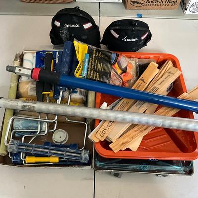G1964 Lot of Paint Rollers and knee pads, with extension rod