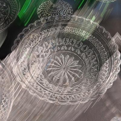 Six Anchor Hocking Emerald Green Chalice Stemware with bowls and Dessert Plates