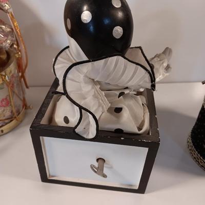 Three vintage Jester clown music boxes