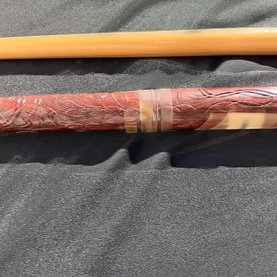 Vintage carved pool cue - with wooden screw dowel