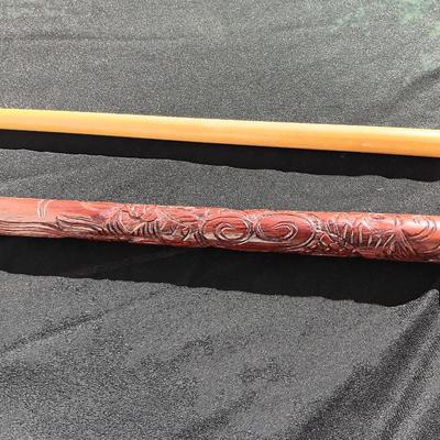 Vintage carved pool cue - with wooden screw dowel