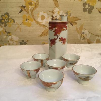 Vintage Japanese Whistling Sake Decanter with 6 Whistling Cups