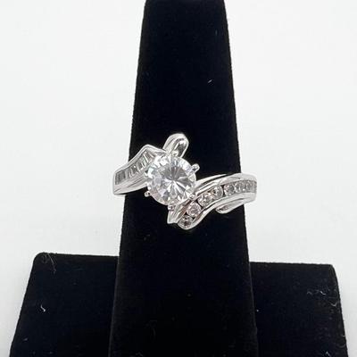 925 ~ CZ Ring ~ Size 7
