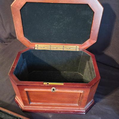 Bombay Co Jewelry Box and More (DR-DW)